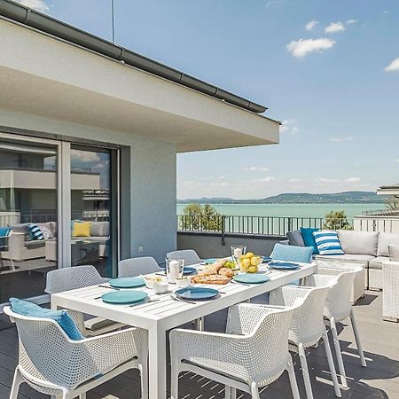 Blue Apartments Balatonlelle Luaran gambar