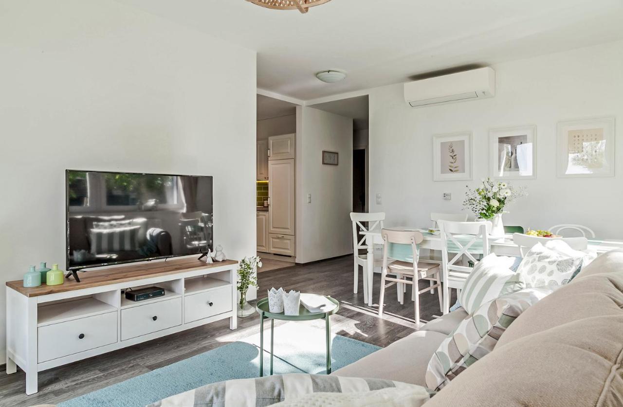 Blue Apartments Balatonlelle Luaran gambar